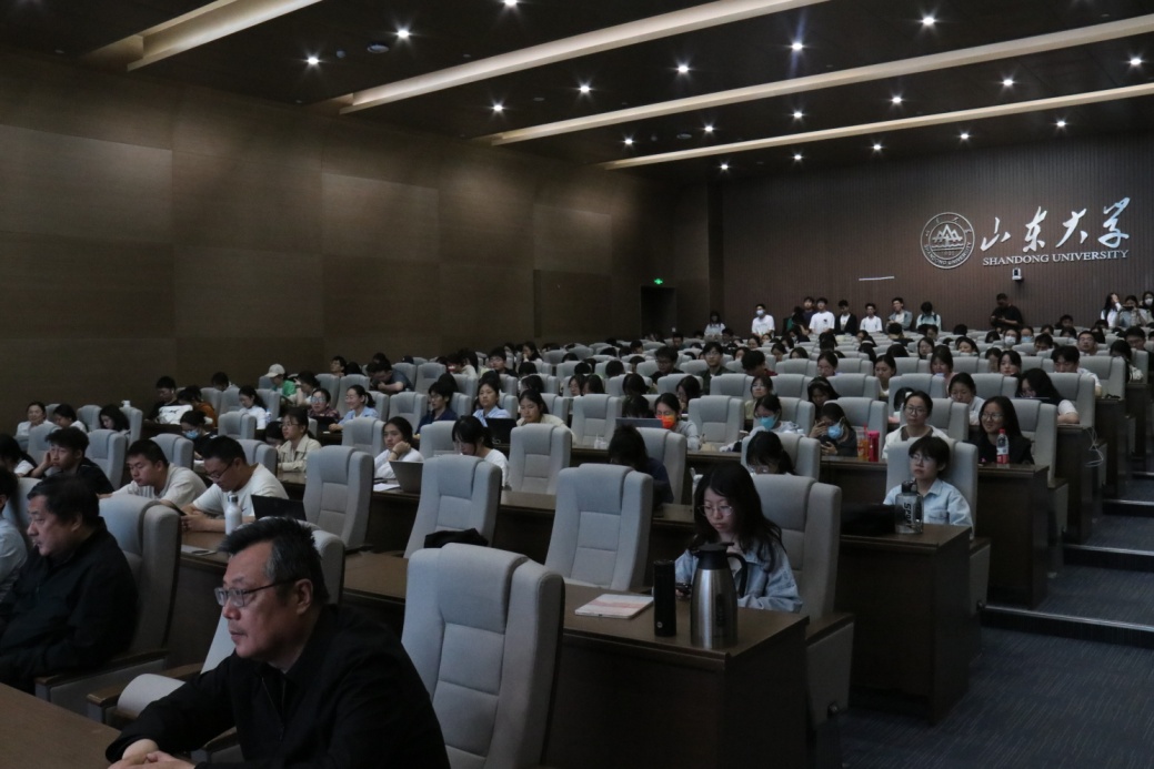 公共卫生学院开展“百年公卫有我”学生志愿者培训