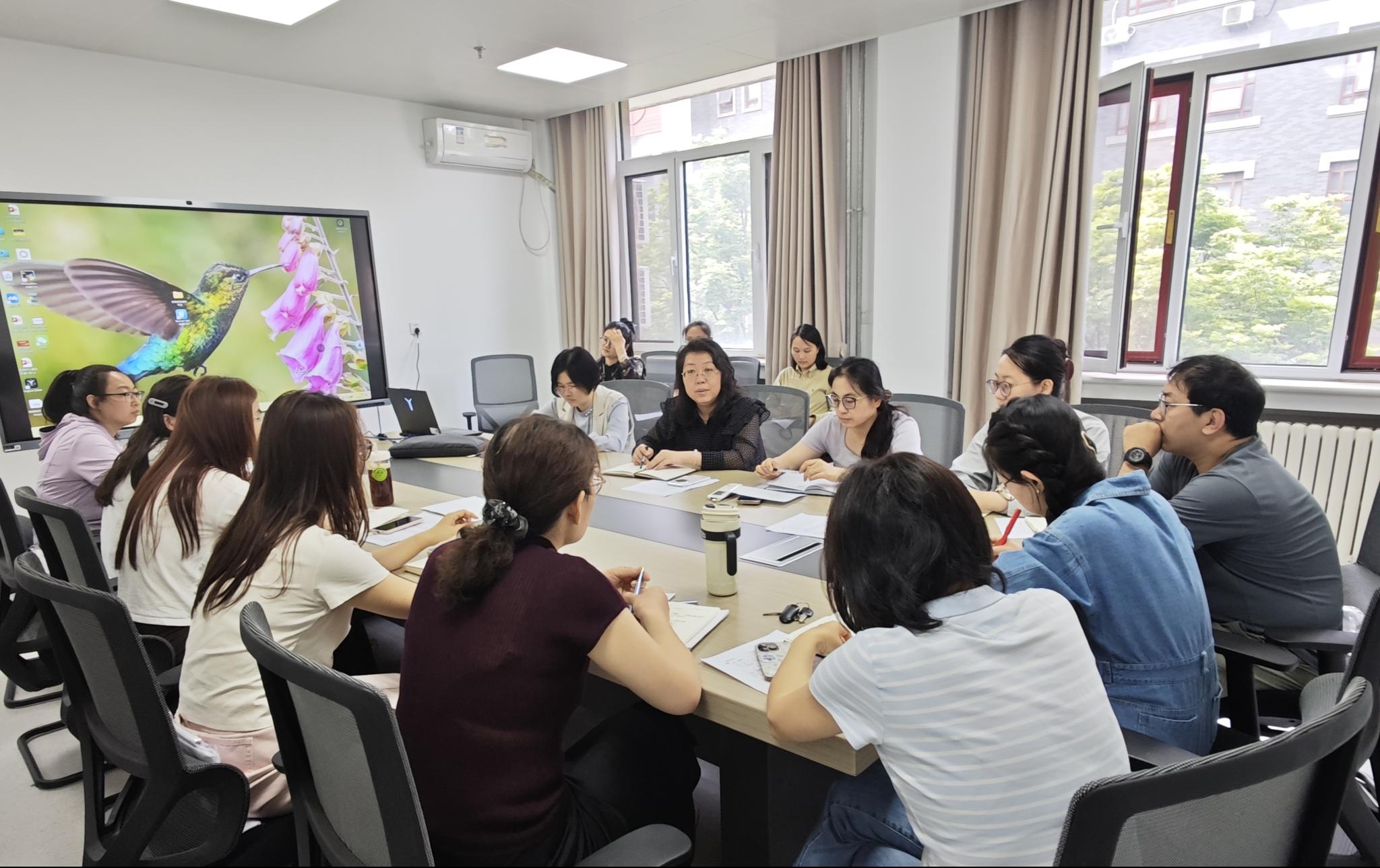 声诵家国情怀 筑牢国防意识 ——公共卫生学院实验中心举办“爱我国防”主题朗诵比赛
