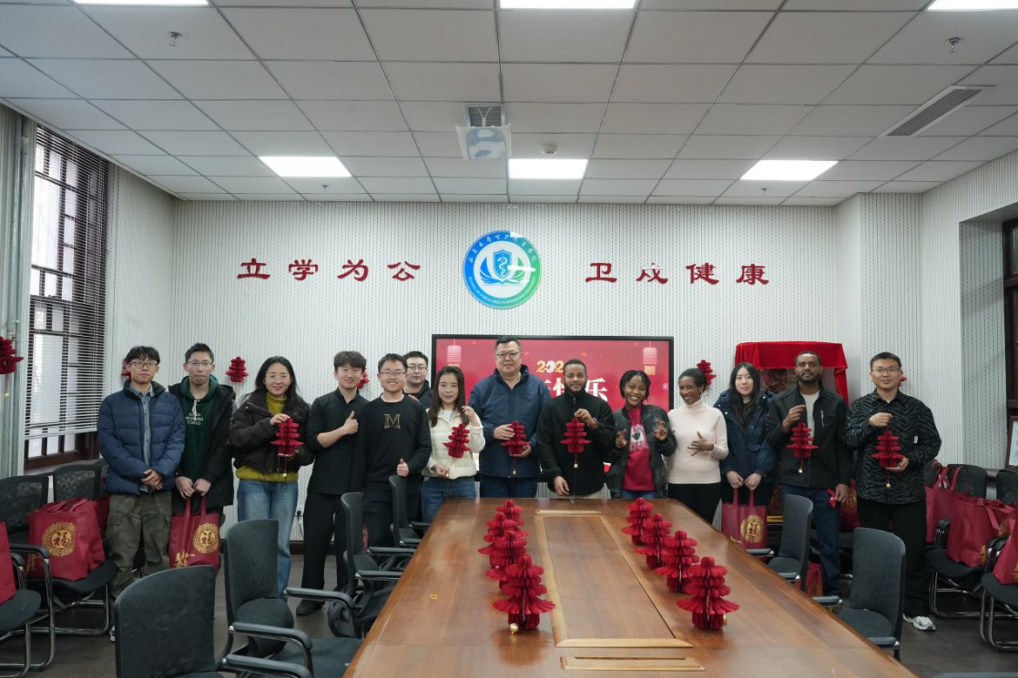 新春送暖，情满公卫——公共卫生学院慰问留校过年学子